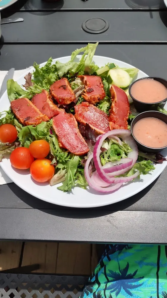 Ahi House Salad