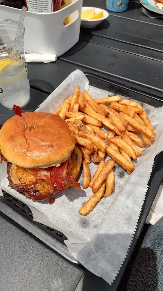 Bacon Cheeseburger with Fries